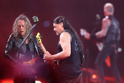 From 'metal' to banda: Metallica thrills Mexico with their cover of "La Chona"