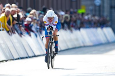 Sarah Storey wins remarkable 38th para-cycling world title