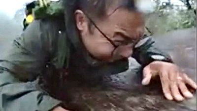 Captured On Camera: Hiker In China Nearly Hurtles To His Death