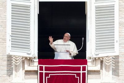 Pope denounces slaying of Honduran environmental defender