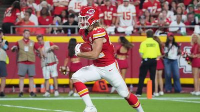 Carson Steele’s Family Watching His First Chiefs Start vs. Falcons Was a Special Moment