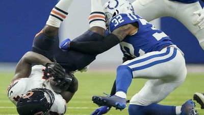 Bears' Offensive Line Issues Perfectly Summed Up in Brutal Week 3 Moment