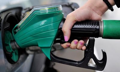 UK petrol and diesel prices falling at fastest rate this year, says RAC