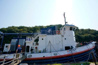 Tugboat powered by ammonia sails for the first time, showing how to cut emissions from shipping