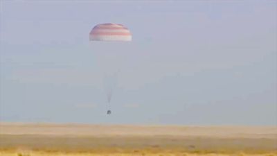 Soyuz MS-25 lands from ISS with NASA astronaut and record-setting cosmonauts (video)