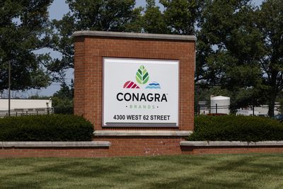 Is Conagra Brands Stock Underperforming the S&P 500?