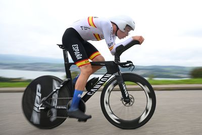 UCI World Championships: Iván Romeo secures under-23 men's time trial title