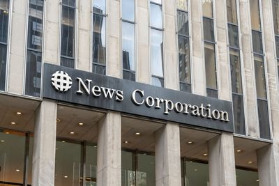 Is News Corporation Stock Underperforming the Dow?