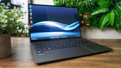 Asus Zenbook S 14 (2024) review: Intel Lunar Lake caught slipping?