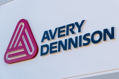 Is Avery Dennison Stock Underperforming the S&P 500?