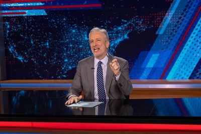 Jon Stewart condemns Israel's war policy