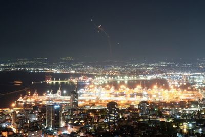 Hezbollah fires missile at Tel Aviv in further escalation after heavy Israeli strikes on Lebanon