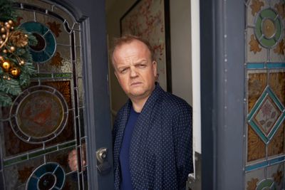 Netflix adds critically acclaimed Toby Jones drama that's been criminally forgotten