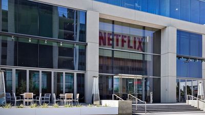 After Breakout For Netflix, It's Time To Go Bullish With This Option Trade