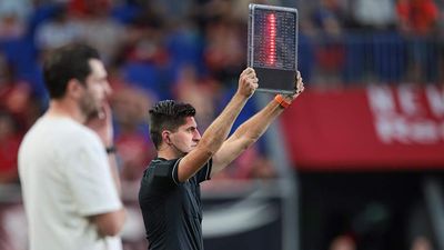 How Is Stoppage Time Determined in Soccer?