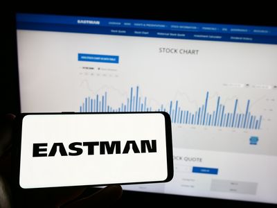 Is Eastman Chemical Stock Outperforming the Nasdaq?