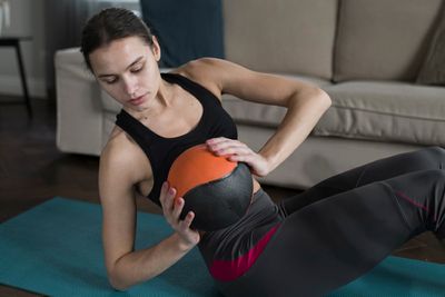 Best Medicine Balls To Boost Strength And Power