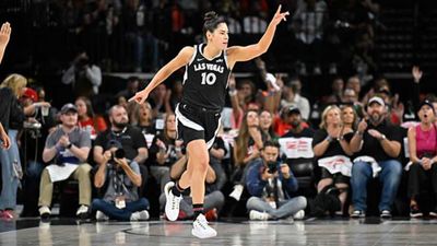 WNBA Fans Loved What Kelsey Plum Did Before Icing Playoff Game vs. Storm