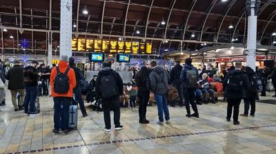 Rail passengers targeted in cyber security attacks on station Wi-Fi