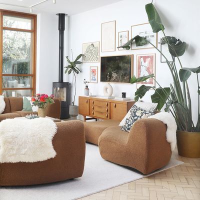 I’ve sat on over 100 modular sofas – these are my top recommended styles and brands to buy from, including the one I bought for myself