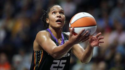 Alyssa Thomas Is Built for the Playoffs