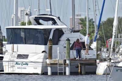 Tampa's Skyway And Howard Frankland Bridges Closed Due To Hurricane