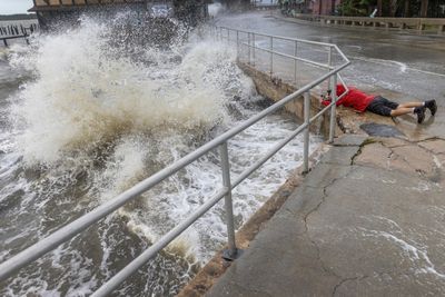 Death toll mounts as Hurricane Helene carves path across southern US