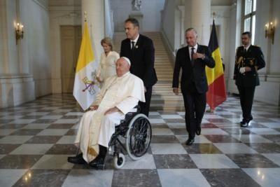 Belgische premier bekritiseert paus Franciscus vanwege…