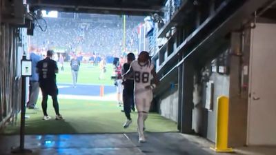 CeeDee Lamb Had Cool Gesture for Young Fan Shouting His Name After Cowboys Win