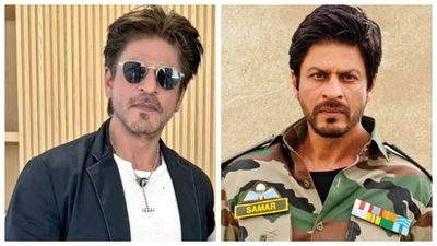 Shah Rukh Khan debuts NEW hairstyle; reminds fans of 'Jab Tak Hai Jaan'