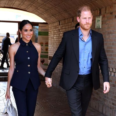 According to former staff, Meghan Markle always signs off her emails with one instruction