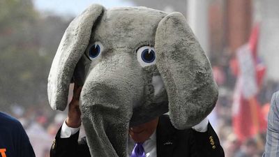 Who Did Lee Corso Pick Today? Week 5 College GameDay Headgear Choice