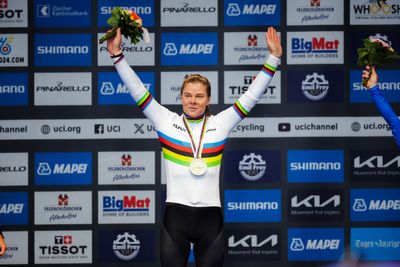 Lotte Kopecky has 'perfect day' as she sprints to Worlds glory again