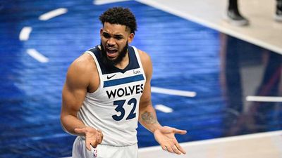 Karl-Anthony Towns to Knicks: Timberwolves Take Step Back by Shedding Salary