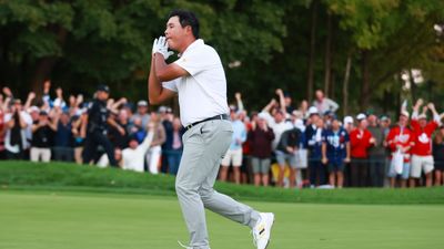 Watch: Si Woo Kim Mimics NBA Star Steph Curry 'Night Night' Celebration After Epic Chip-In At Presidents Cup