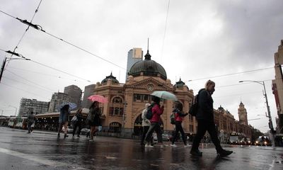 Melbourne in for chilly start to week as cold front brings frosty spring temperatures