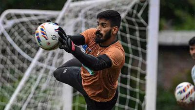 ISL: NEUFC look to win at home