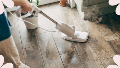 Are you guilty of these bad mopping habits? Dyson's cleaning expert is here to help