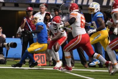 Chiefs Rally To Beat Chargers In AFC West Showdown