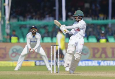 India vs Bangladesh, 2nd Test: Mominul Haque's century helps Bangladesh cross 200-run mark
