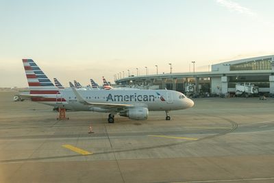 Is American Airlines Stock Underperforming the Dow?