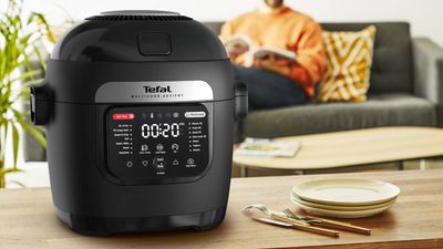 This Tefal air fryer automatically stirs food while cooking so you don’t have to