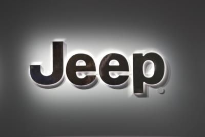 Jeep Recalls 194,000 Plug-In Hybrid Suvs Due To Fire Risk