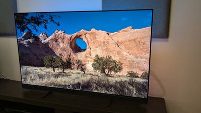 Philips OLED909 review: a superb OLED TV with a great feature LG and Samsung can’t match