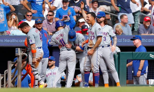 Mets clinch wildcard spot with comeback over Braves in instant classic