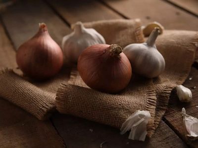 5 benefits of avoiding onion and garlic during Navratri