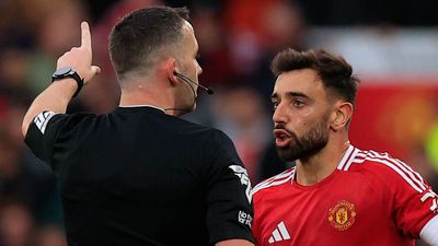 Bruno Fernandes Red Card Appeal Successful, Man Utd Midfielder Available