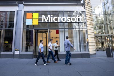 Microsoft exec sends stern warning to staff about return to office