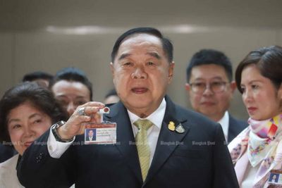 Prawit ‘won’t accept salary’ after frequent absences