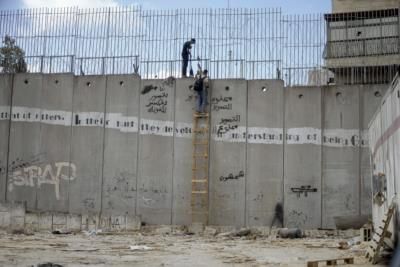 Palestinian Workers Risk Lives Crossing Barrier For Jobs